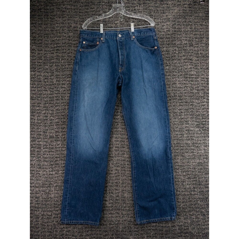 Vintage Levi's 501 Jeans Mens 34x33 (Tag 36x34) Blue Button Fly Cotton Denim Y2K